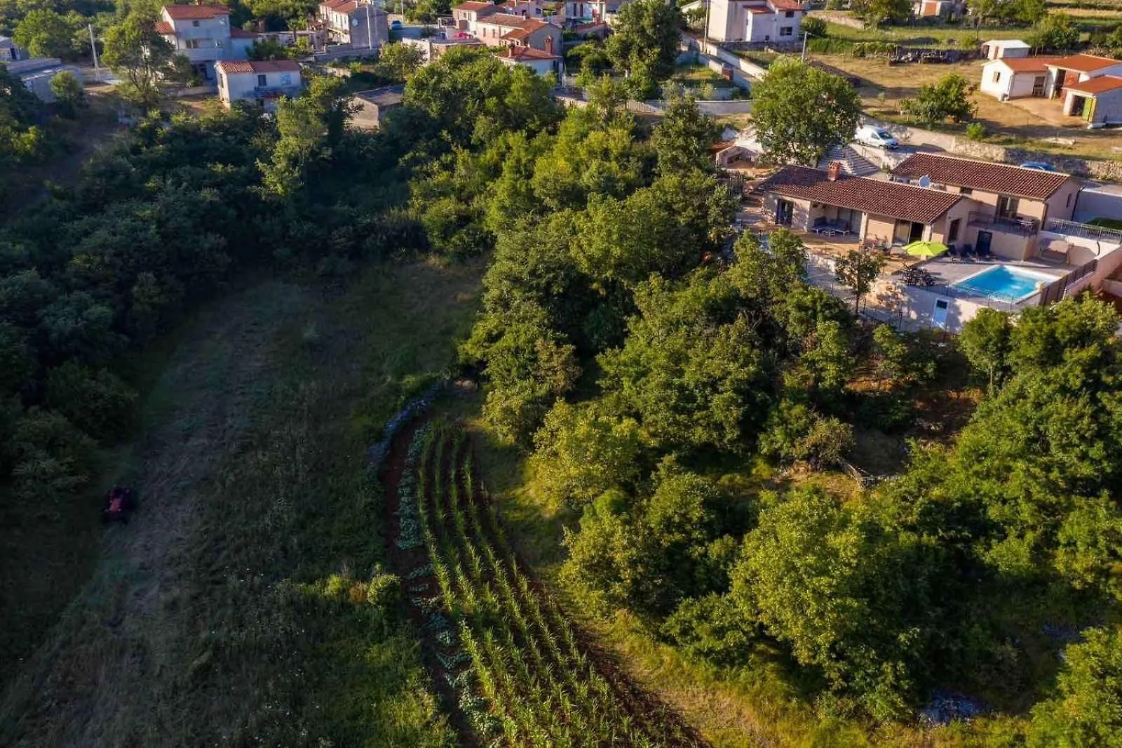 Gloria Villa Sarici